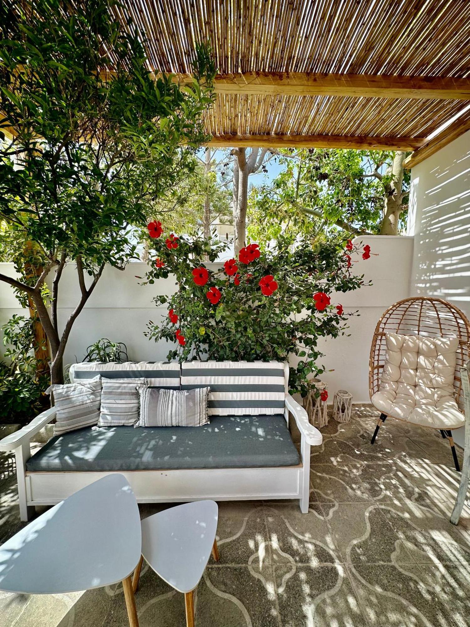 Athina Rooms - Lounge Apartments Parikia  Exterior photo